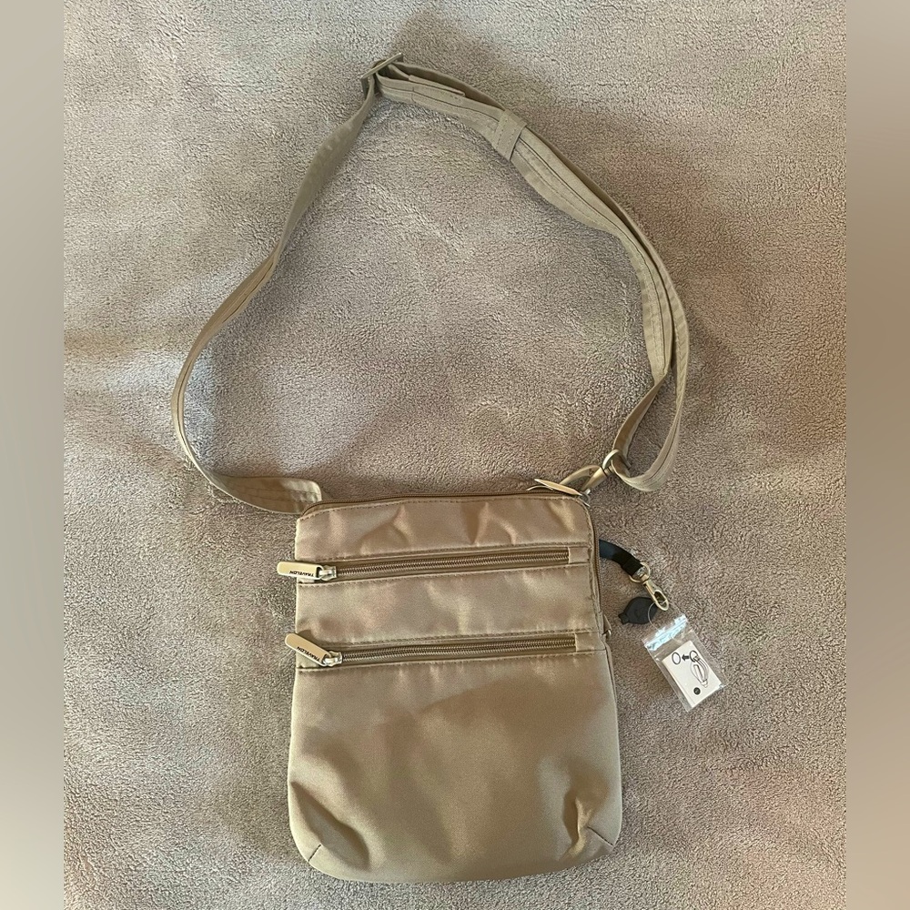 Travelon Anti-Theft Classic Slim Double Zip Crossbody